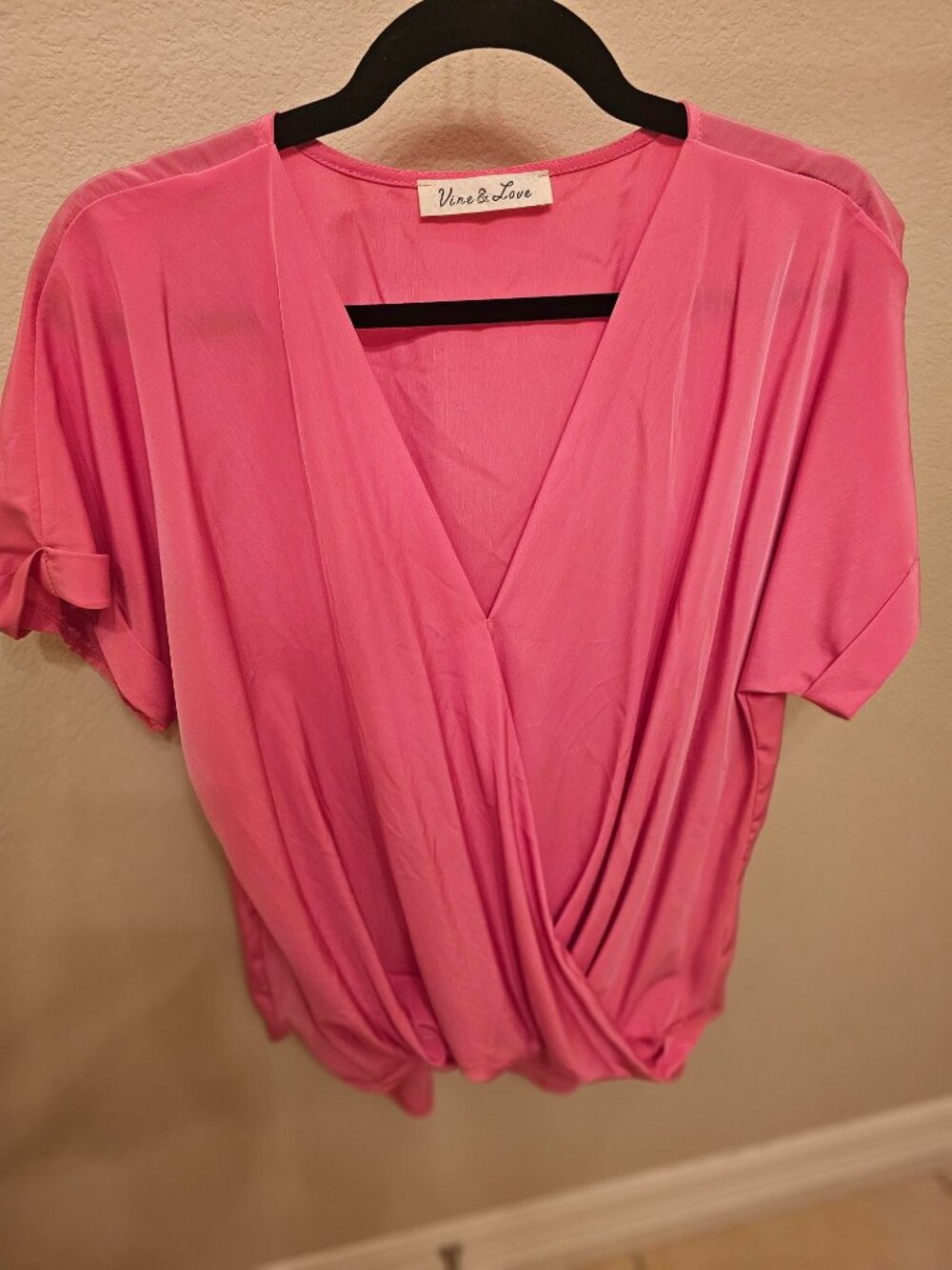 NWOT Vine and Love Medium Pink Blouse